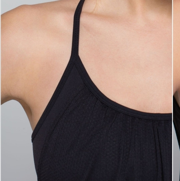 Lululemon No Limit tank. 2 in 1 tank with built in bra. Black. Size 6. - Picture 5 of 10